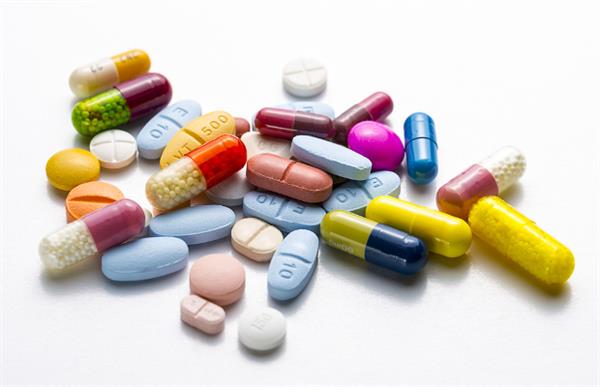 مدیرعامل شرکت داروسازی سها در گفت و گو با ایرنا: 40 قلم انواع دارو در هلال احمر تولید می شود