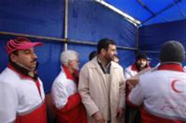 حضور دبیرکل جمعیت هلال احمر در غرفه سازمان