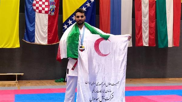قهرمانی "محمد انوری" در مسابقات بین المللی کاراته اسلوونی
