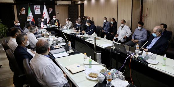 دکتر عسکری در جلسه معارفه سرپرست شرکت تجهیزات پزشکی هلال ایران بر سیاست هم افزایی به منظور افزایش تولید مطلوب تأکید کرد