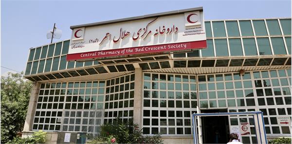 بهره مندی بیماران خاص و  پیوندی از خدمات داروخانه مرکزی تهرانپارس
