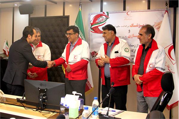 تجلیل از پزشکان و داروسازان سازمان تدارکان پزشکی 12