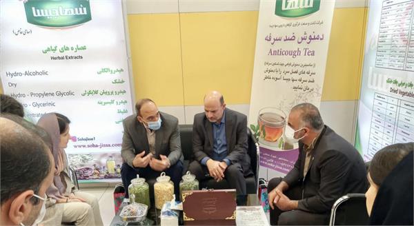 بازدید مسئول سلامت هلدینگ سرمایه گذاری مستقیم روسیه(RDIF ) از غرفه شرکت سهاجیسا در نمایشگاه فارمکس