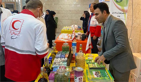 برگزاری نمایشگاه دستاوردهای جمعیت هلال احمر در نشست تخصصی با جامعه نخبگانی کشور