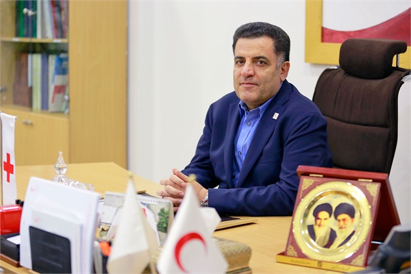 پیام دکتر پیوندی به مناسبت فرا رسیدن هفته هلال احمر؛  از مرکز تا دورافتاده‌ترین بخش‌های کشور نام هلال احمر با گوش و چشم مردم آشناست/ در کشور حادثه‌خیز ما همه نگاه‌ها در زمان حوادث به هلال احمر است