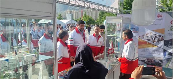 بازدید دکتر کولیوند از نمایشگاه توانمندی ها و دستاوردهای جمعیت هلال احمر  5