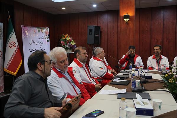برگزاری نشست هم افزایی مدیران عامل جمعیت های هلال احمر استان ها 16