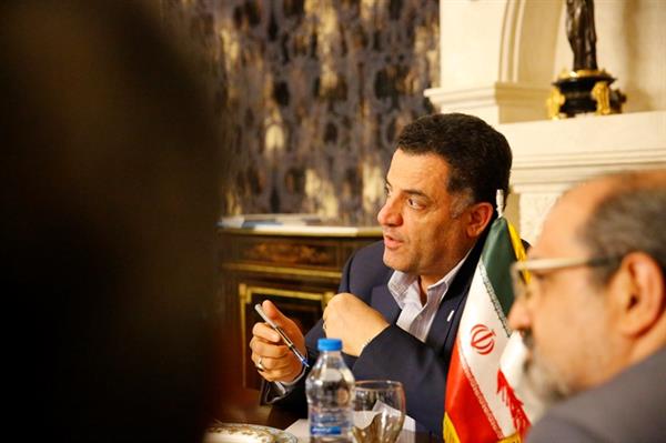 توانمندی هلال احمر برای توسعه فعالیت های بین المللی در حوزه آموزش، فروش و ارسال دارو و اقلام امدادی/ دیپلماسی بشردوستانه و توریسم سلامت در دستور کار جمعیت هلال احمر است