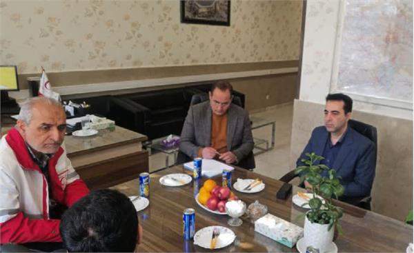 Managing Director of Helal Iran Medical Equipment Company Visits the Red Crescent Medical Center in Isfahan