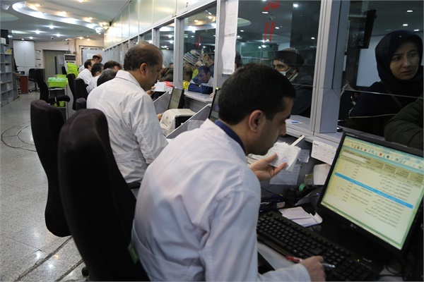 نوسانات بازار تاثیری در قیمت و روند توزیع داروهای تک نسخه ای نداشته است