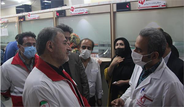 بازدید سرزده دبیرکل جمعیت هلال احمر از داروخانه مرکزی هلال احمر