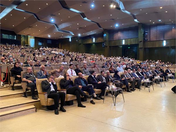 حضور سازمان تدارکات پزشکی در همایش انجمن داروسازان ایران  8