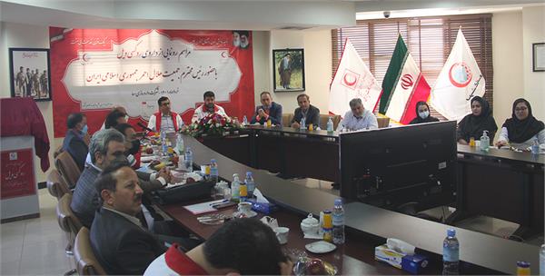 در نشستی که با حضور رئیس جمعیت هلال احمر و مدیرعامل سازمان تدارکات پزشکی در شرکت داروسازی سها برگزار شد بر فرهنگ‌جهادی و داشتن برنامه ای منسجم به منظور افزایش تولید تاکید شد