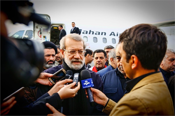 رییس مجلس در بازدید از مناطق زلزله زده کرمانشاه:  محوریت کارها در امدادرسانی برای حغظ نظم به هلال احمر سپرده شود/توزیع چادر به مقدار کافی انجام شده است