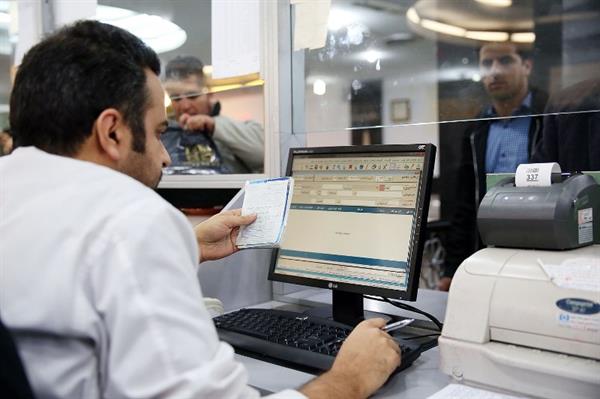 مدیرعامل سازمان تدارکات پزشکی هلال ‌احمر در گفت و گو با ایرنا: بررسی سلامت دارو، علت بروکراسی داروخانه های هلال احمر است