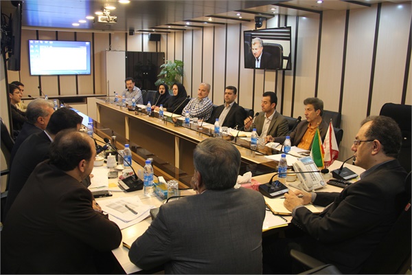 مدیرعامل سازمان تدارکات پزشکی هلال احمر؛ داروهای تک نسخه ای و حیاتی بیماران                 در هر شرایطی تأمین و توزیع خواهد شد.