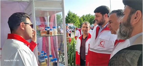 بازدید دکتر کولیوند از نمایشگاه توانمندی ها و دستاوردهای جمعیت هلال احمر  3