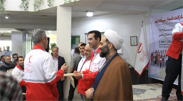 تجلیل و قدردانی از کارگران خدوم شرکت تجهیزات پزشکی در هفته کار و کارگر